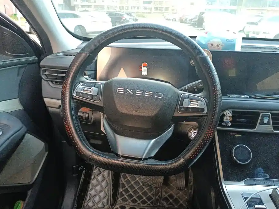 Exeed Lingyun — миниатюра 15