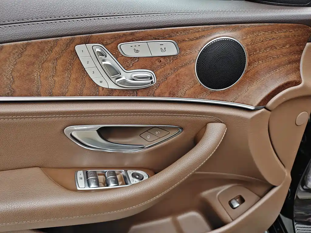 Mercedes-Benz E-Class E 2019 E 300 L Fashion