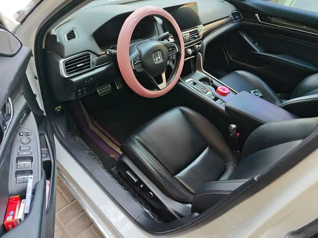 Honda Accord — миниатюра 11