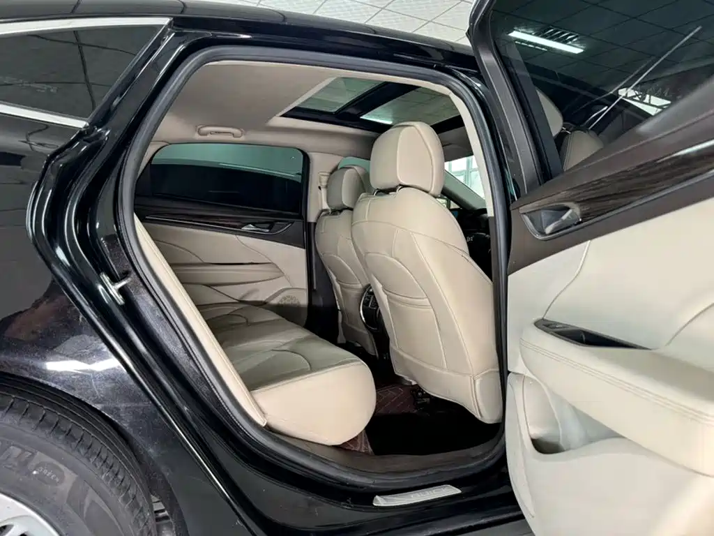 Buick LaCrosse — миниатюра 13