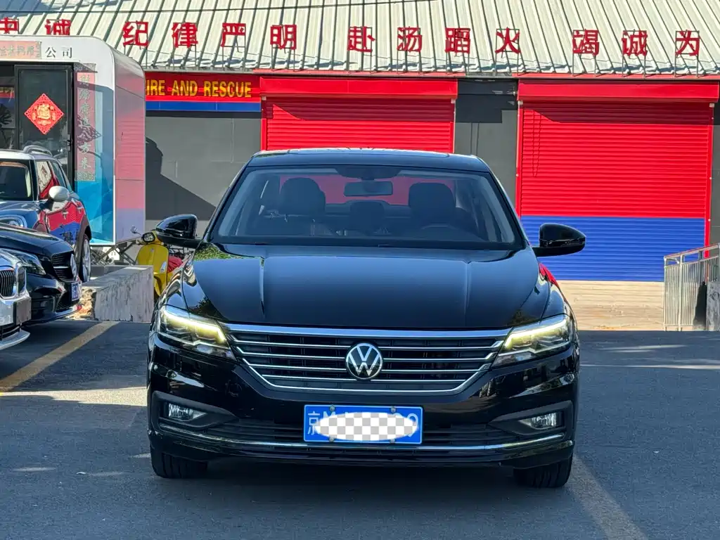 Volkswagen Lavida — миниатюра 2
