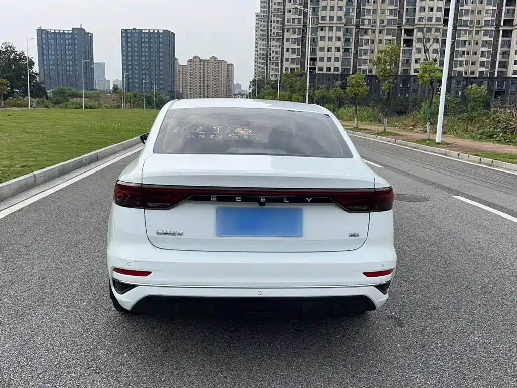 Geely Emgrand — миниатюра 25