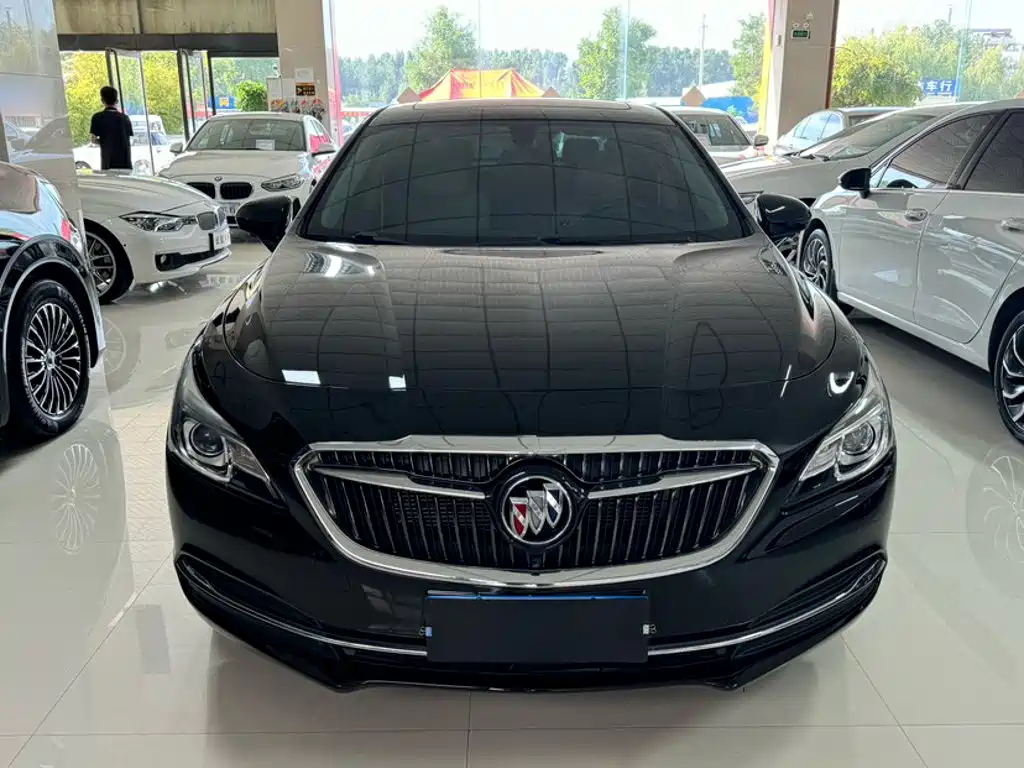 Buick LaCrosse — миниатюра 18