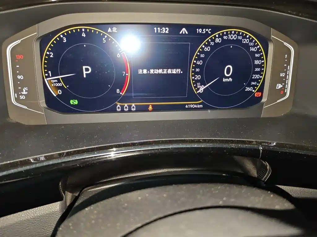 Volkswagen X — миниатюра 8