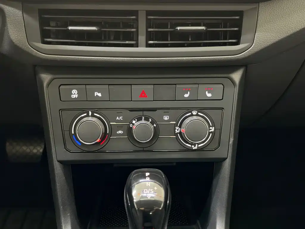 Volkswagen T-Cross — миниатюра 11