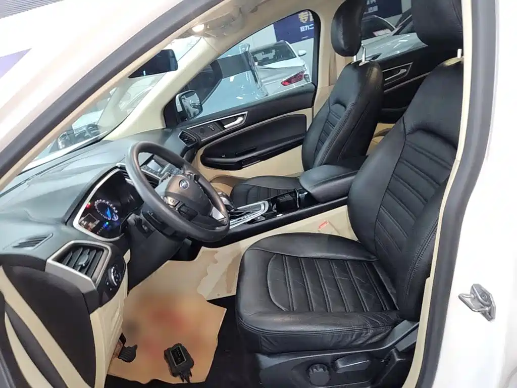 Ford Edge — миниатюра 15