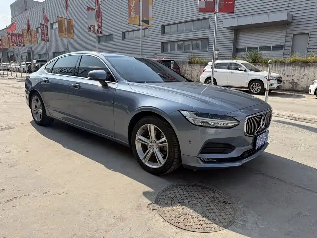 Volvo S90 — миниатюра 3