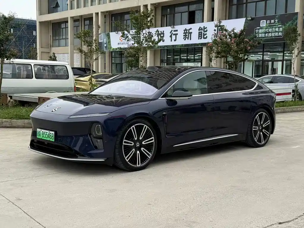 NIO ET9