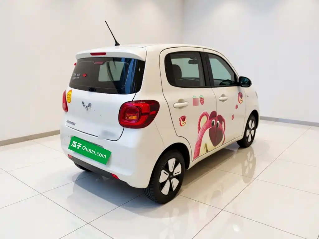 Wuling MINIEV — миниатюра 4