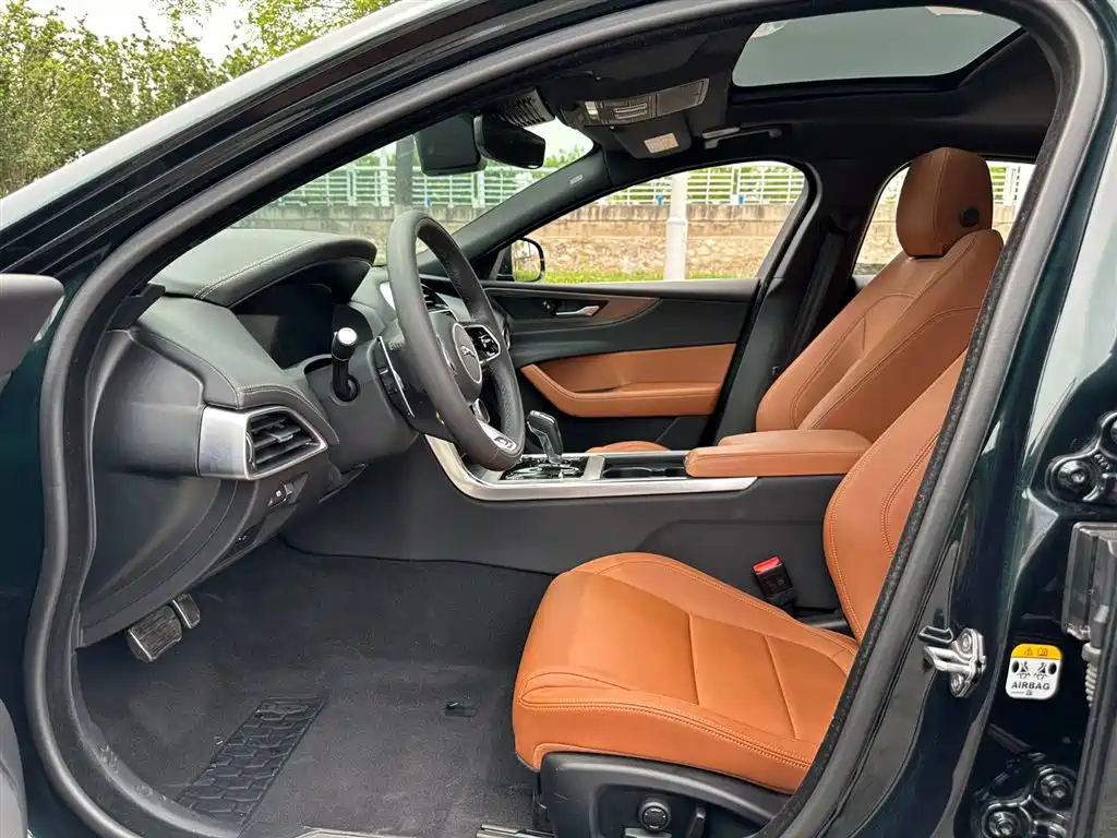 Jaguar XEL 2023 2.0T 250PS R-DYNAMIC S Sport