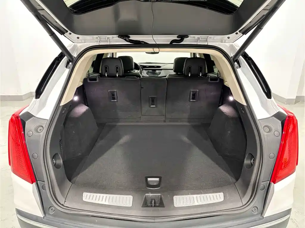 Cadillac XT5 — миниатюра 12