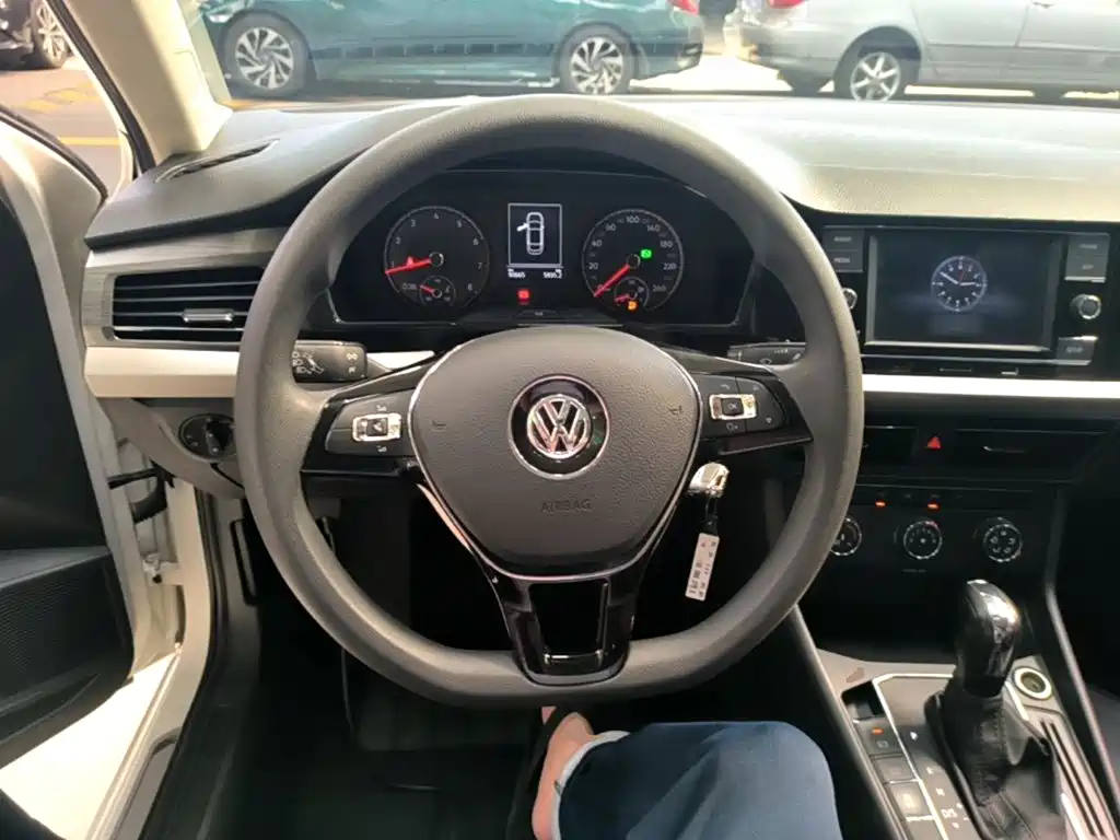 Volkswagen Lavida — миниатюра 11