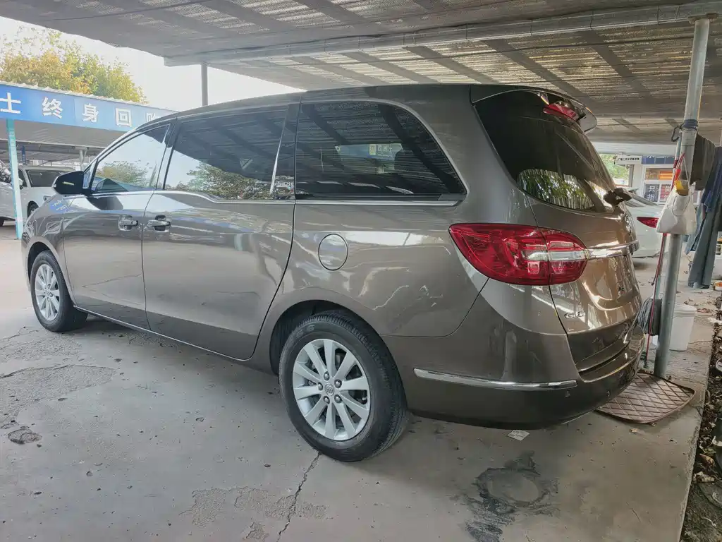 Buick GL8 — миниатюра 3