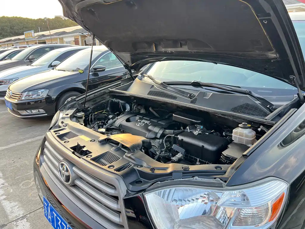 Toyota Highlander — миниатюра 24