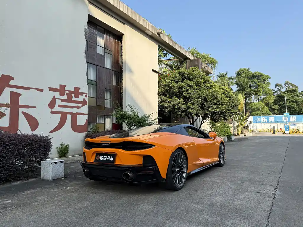 McLaren GT — миниатюра 8