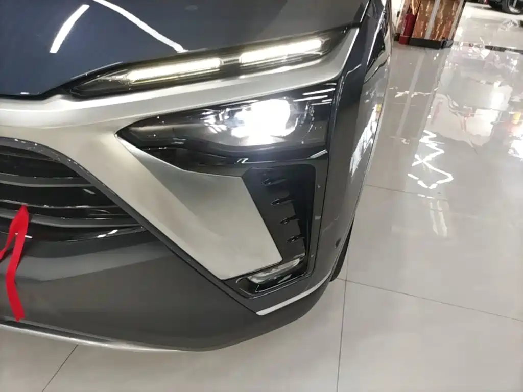 NIO ES8 — миниатюра 24
