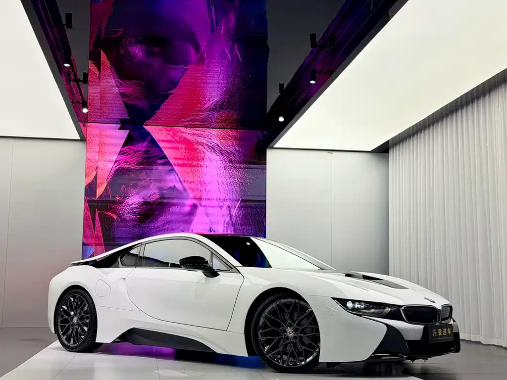 BMW i8 — миниатюра 10