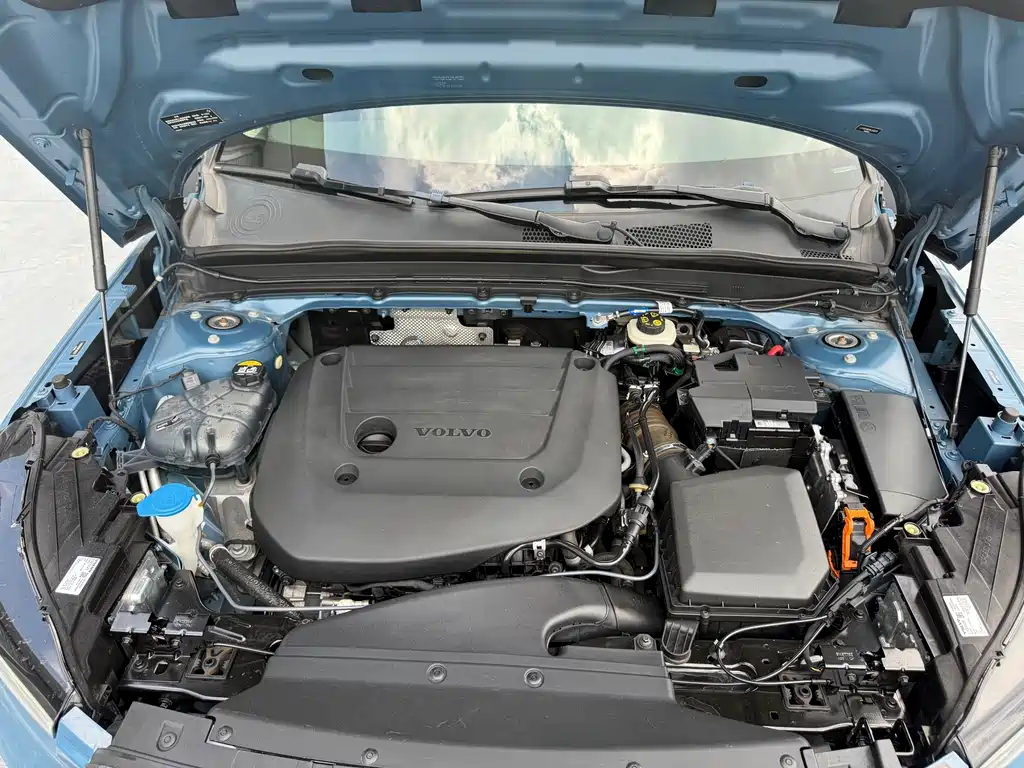 Volvo XC40 — миниатюра 23