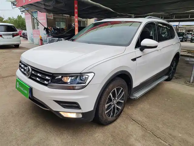 VOLKSWAGEN TIGUAN L 2017