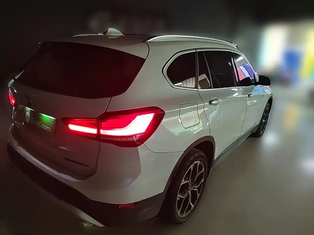 BMW X1 — миниатюра 10