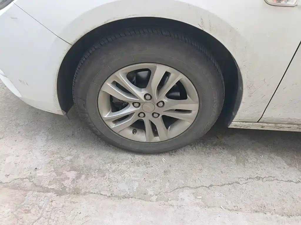 Chevrolet Cavalier — миниатюра 23