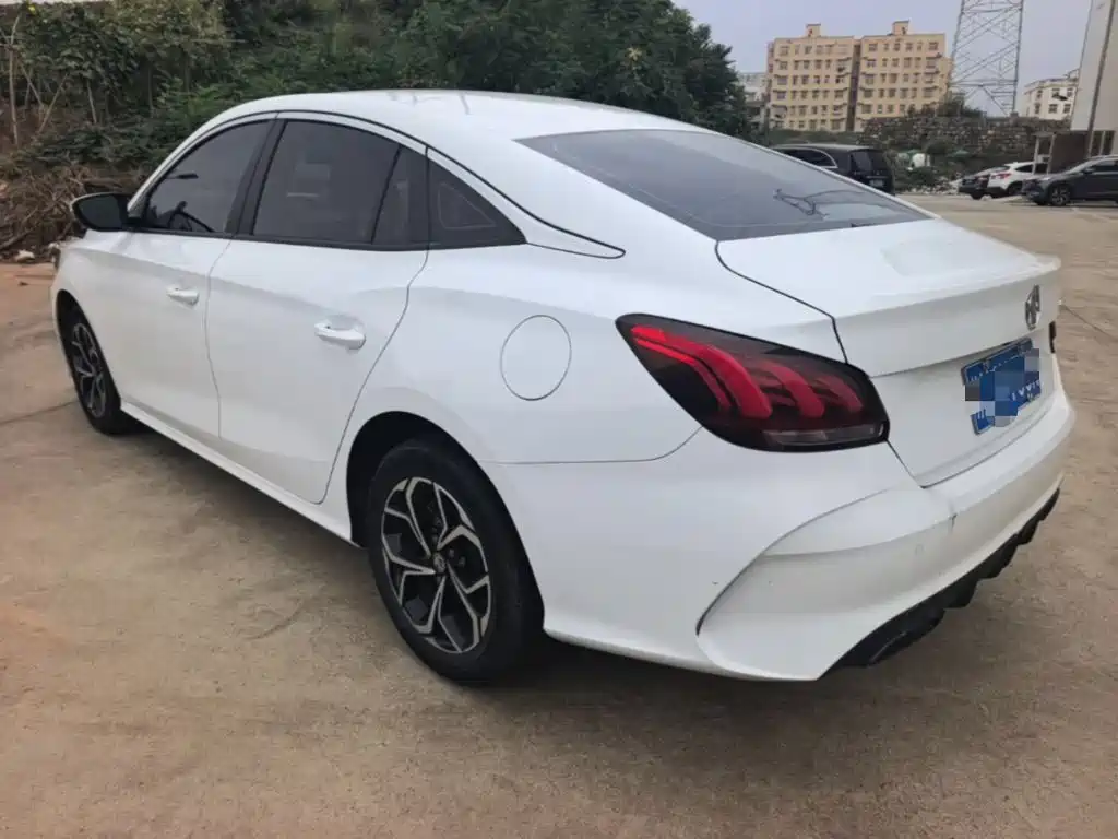 MG MG5 — миниатюра 5