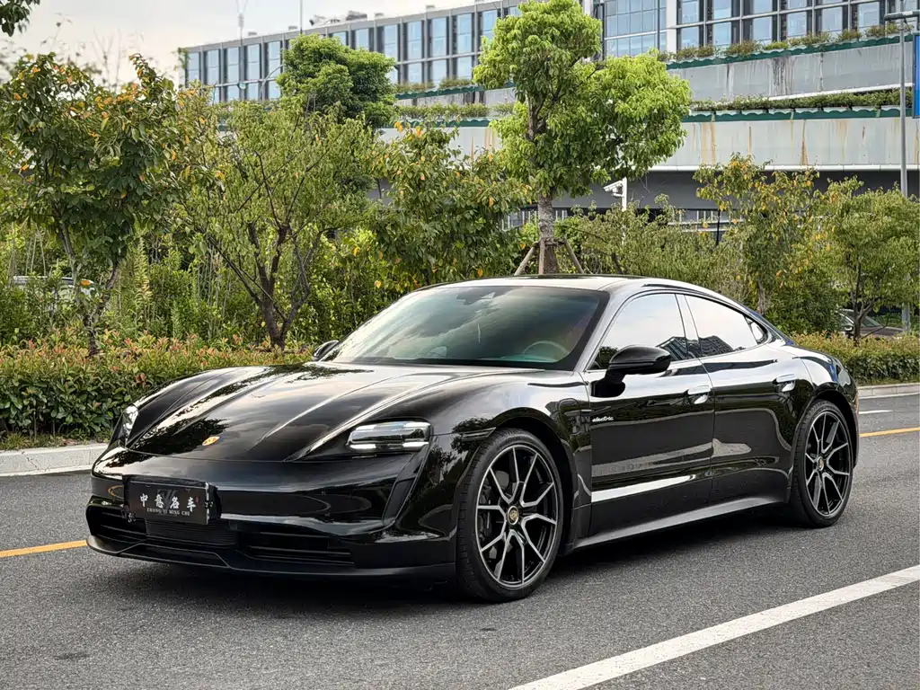 Porsche Taycan