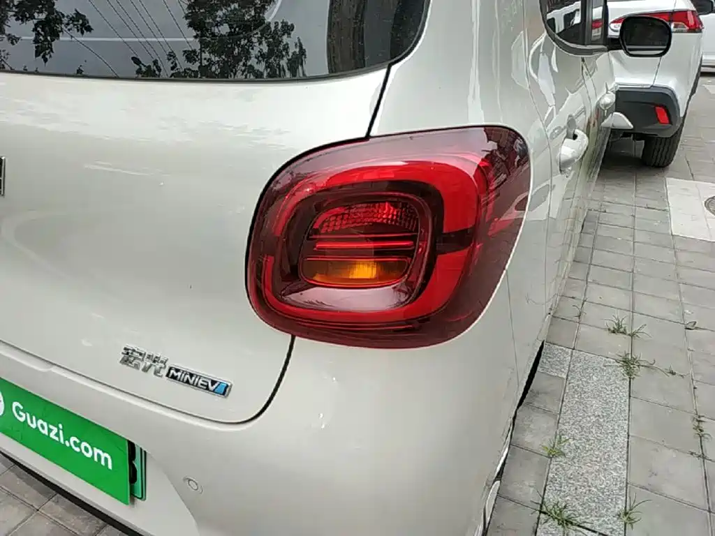Wuling Mini EV MINIEV 2025