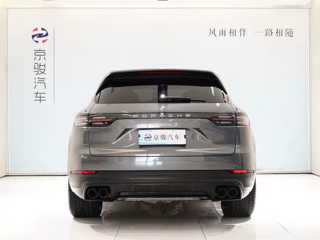 Porsche Cayenne — миниатюра 16