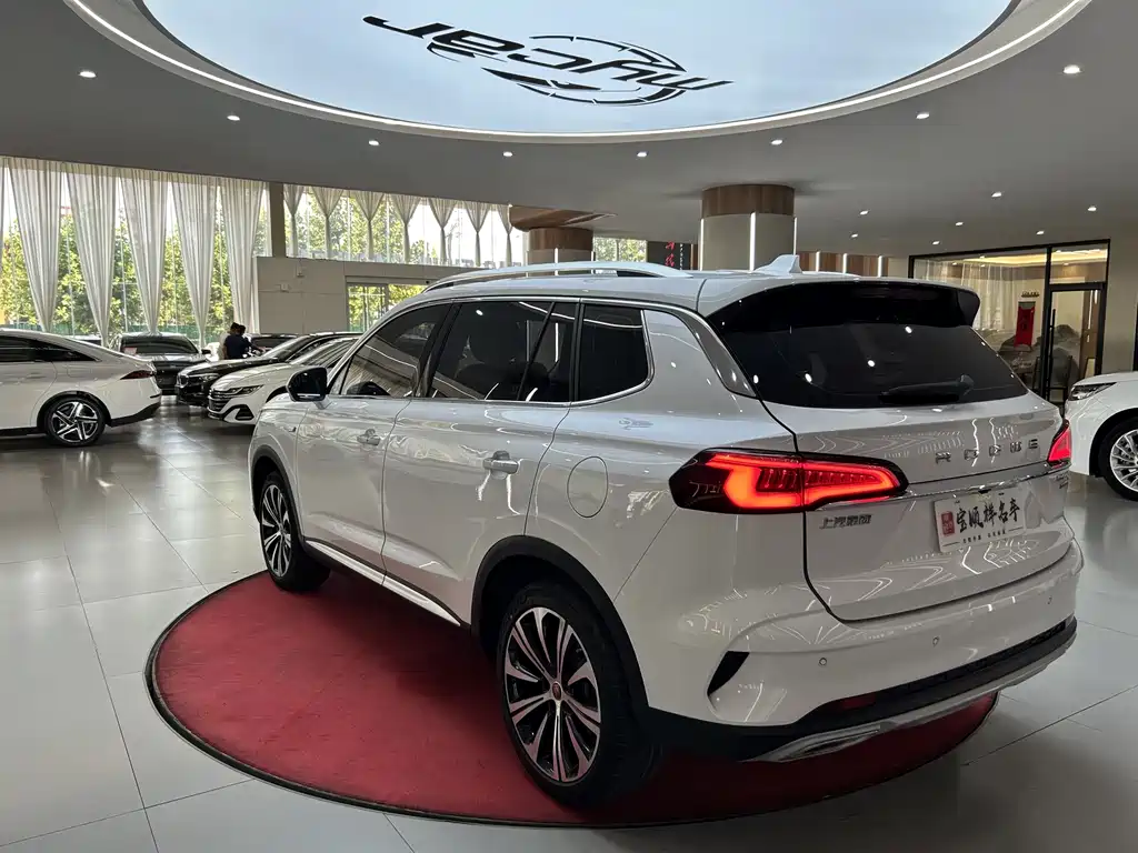 Roewe RX5 MAX — миниатюра 7