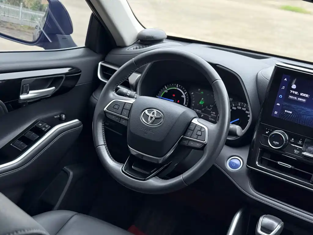 Toyota Highlander — миниатюра 11