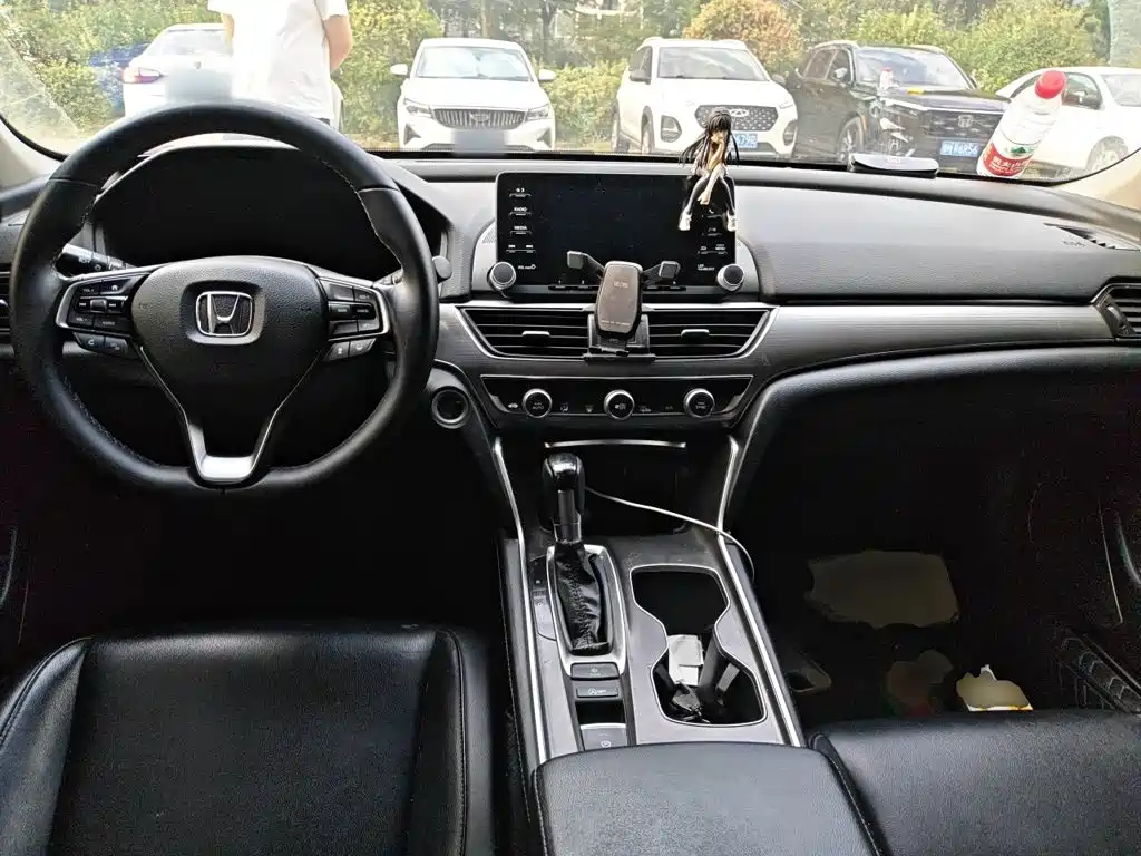 Honda Accord — миниатюра 10
