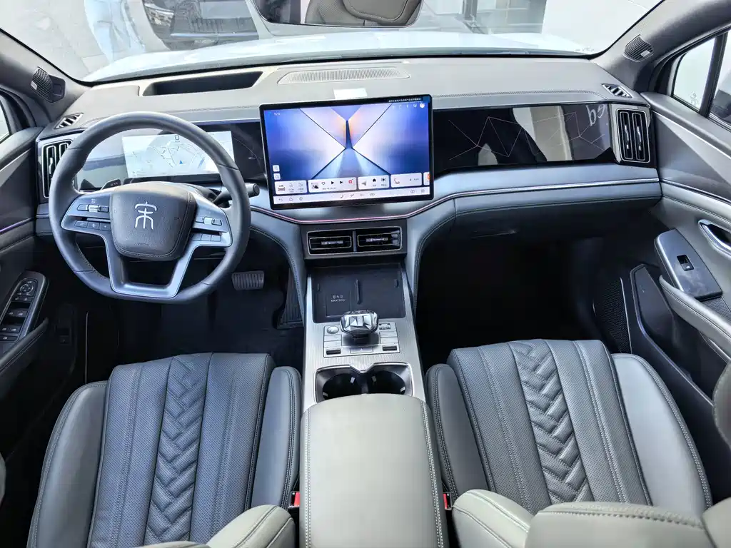 BYD L DM-i — миниатюра 5
