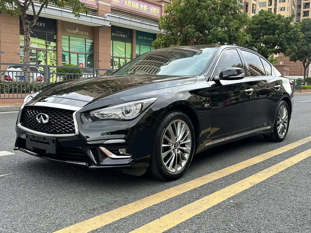 Infiniti Q50L 2018