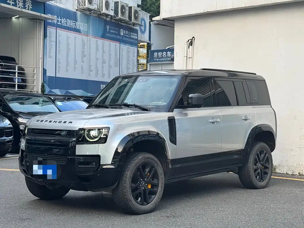 Land Rover Defender — миниатюра 10