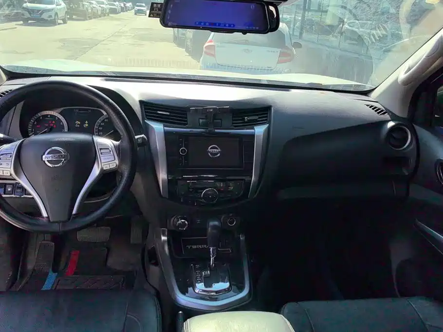 Nissan Terra — миниатюра 12