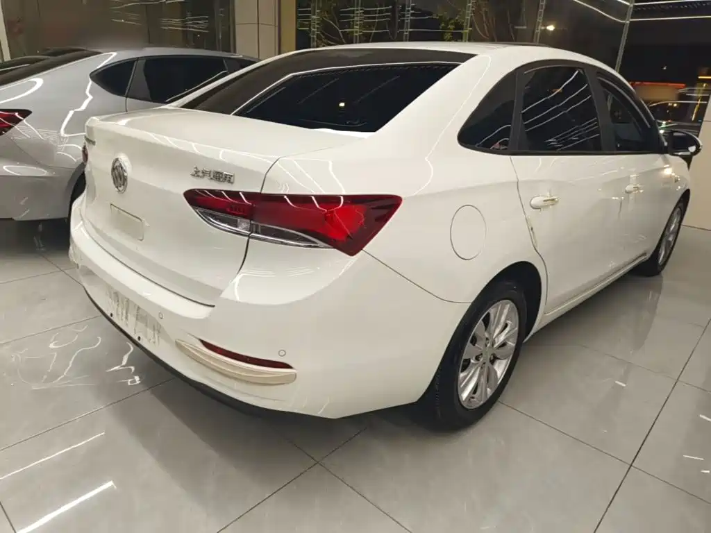 Buick Excelle — миниатюра 7