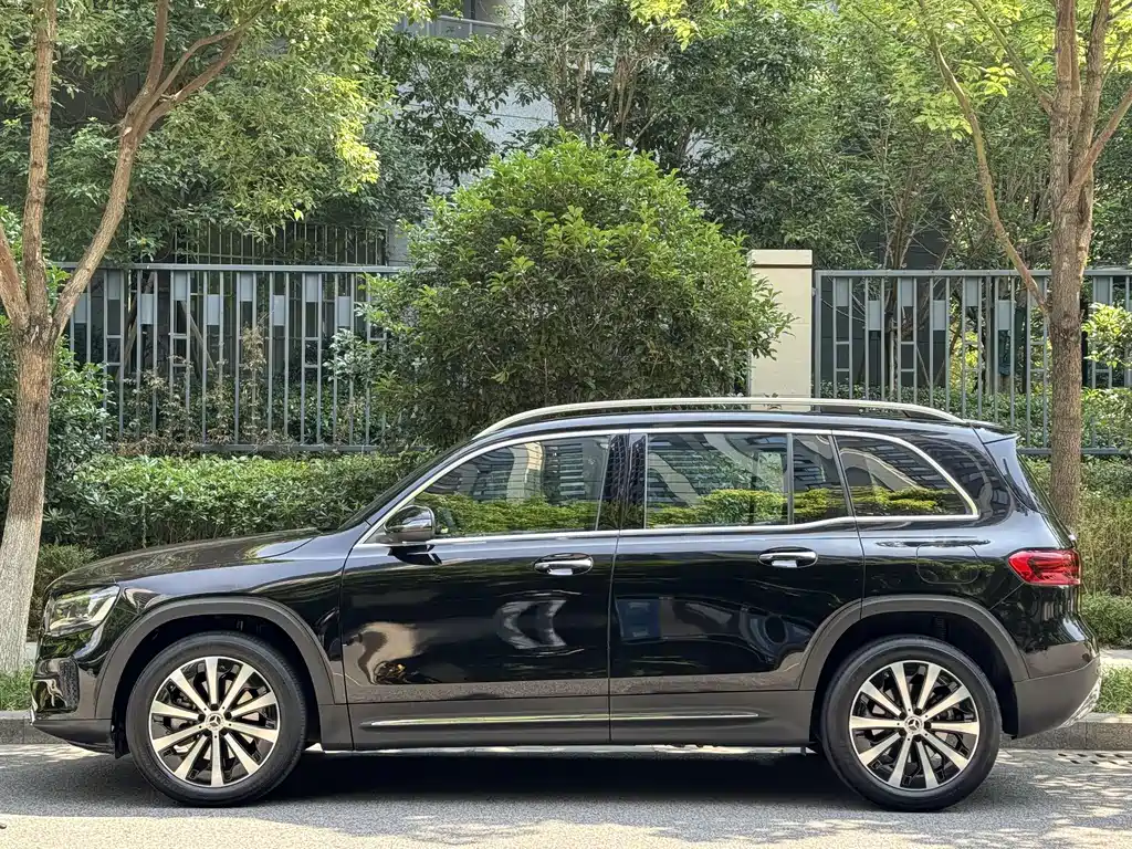 Mercedes-Benz GLB 2025 GLB 220 Fashion