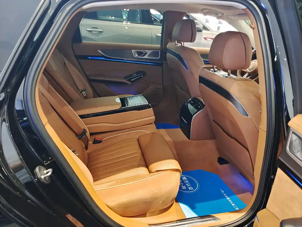 Hongqi H9 2024 2.0T