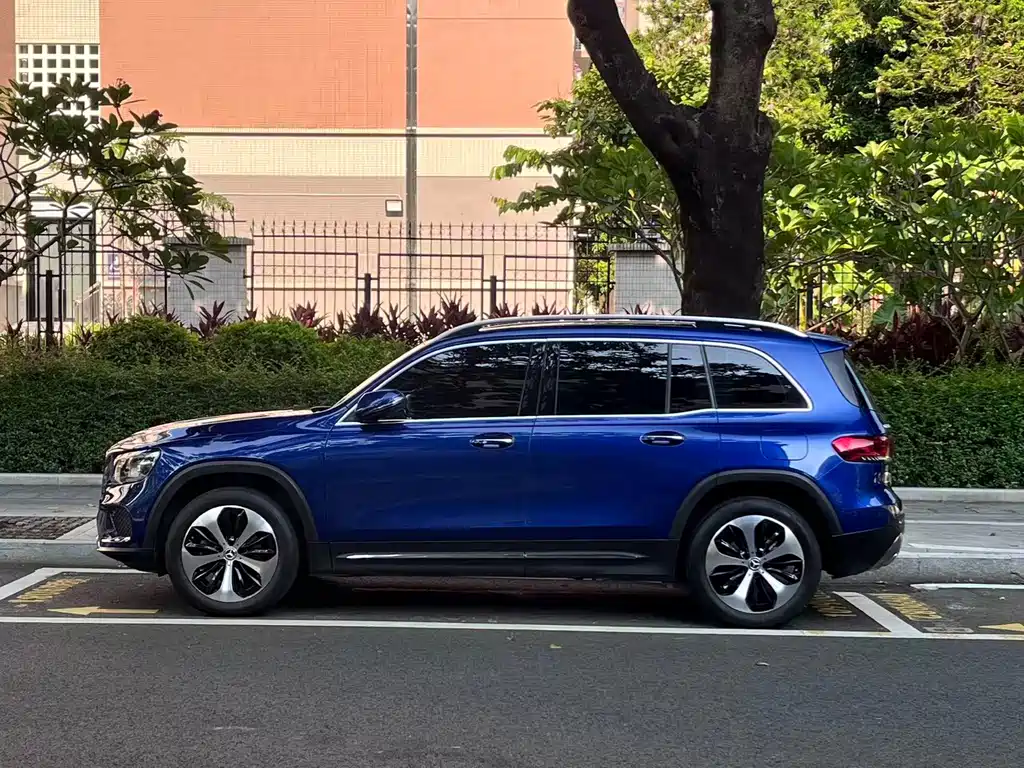 Mercedes-Benz GLB — миниатюра 15