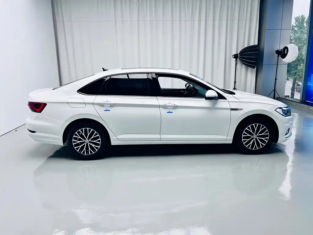 Volkswagen Sagitar — миниатюра 5