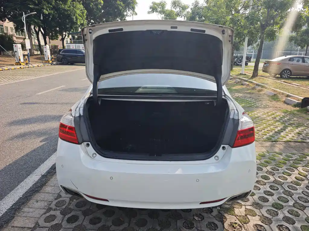 Honda Accord — миниатюра 11