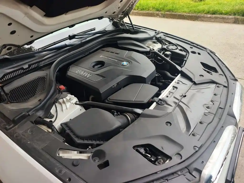 BMW 5 Series — миниатюра 20