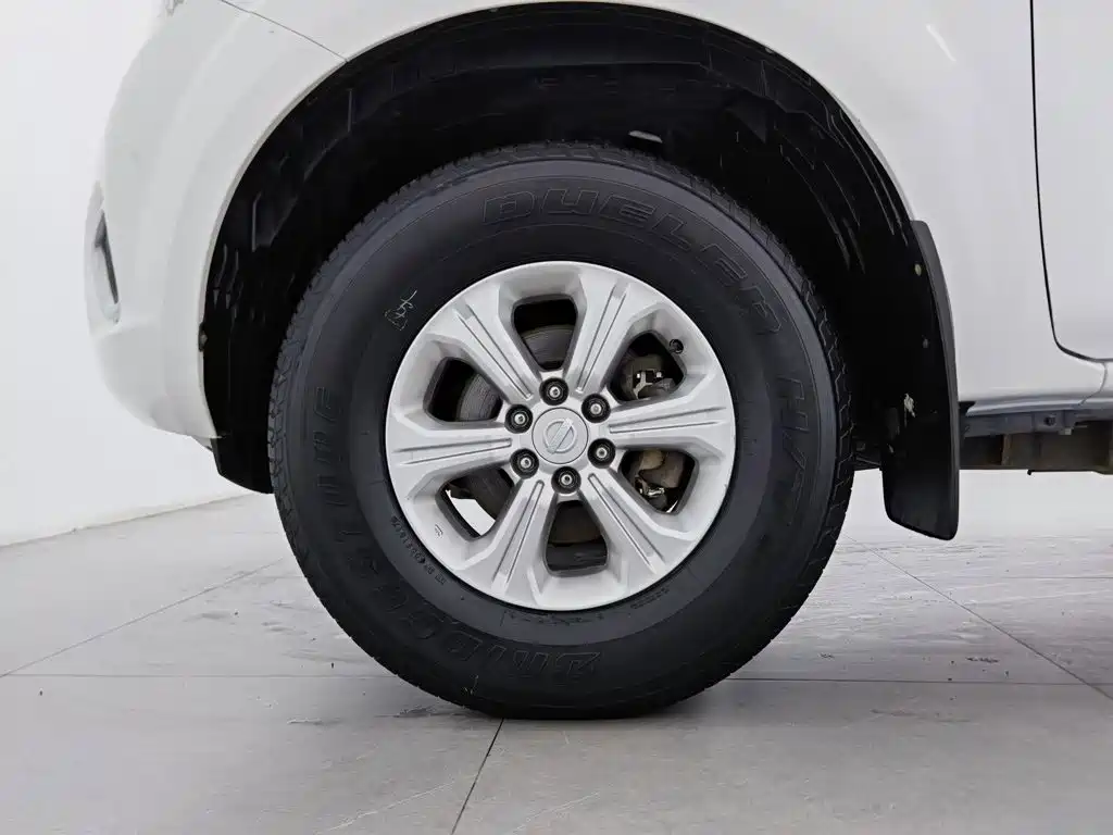 Nissan Navara — миниатюра 17