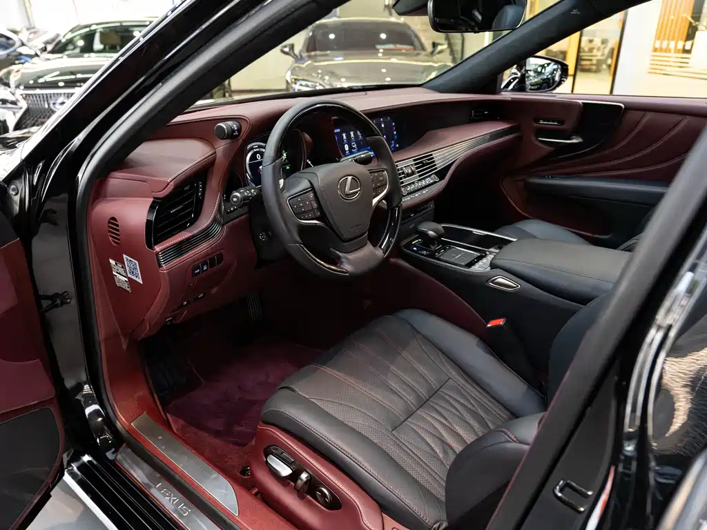 Lexus LS 2018 500h Executive V