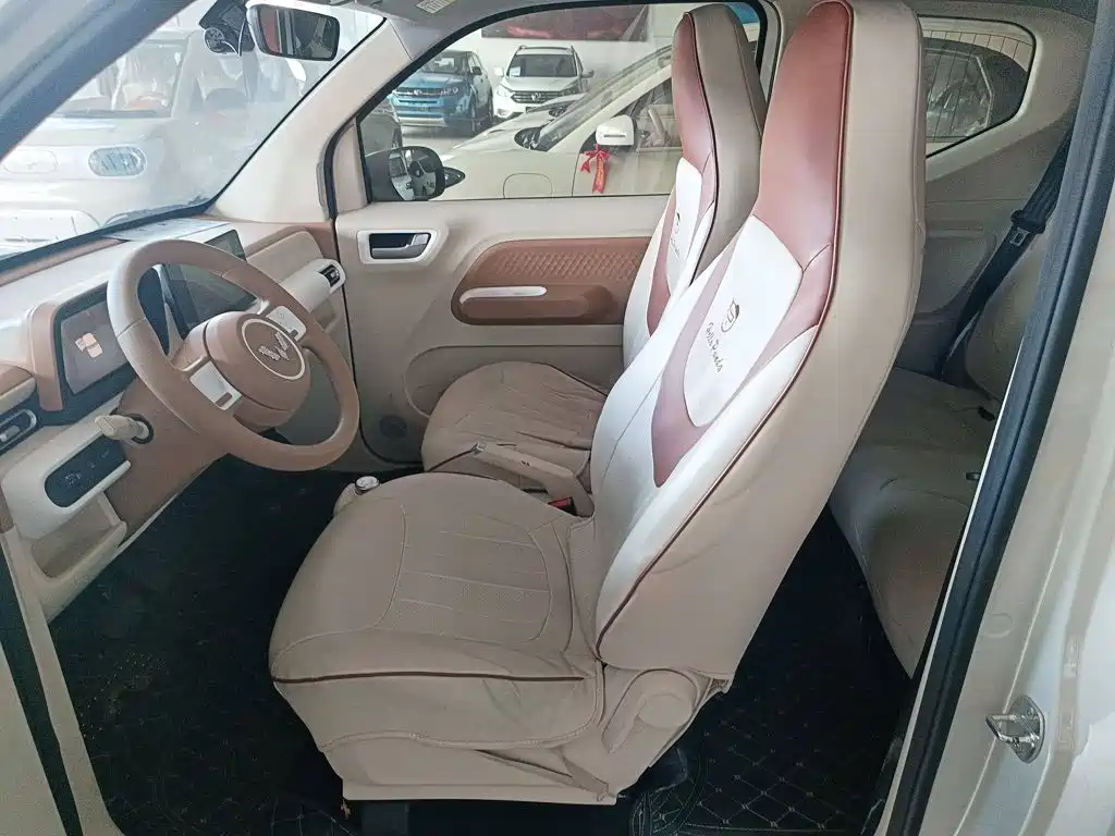 Wuling MINIEV — миниатюра 15