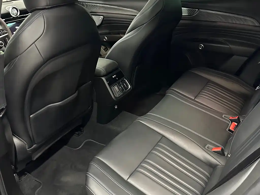 Maserati Grecale — миниатюра 10