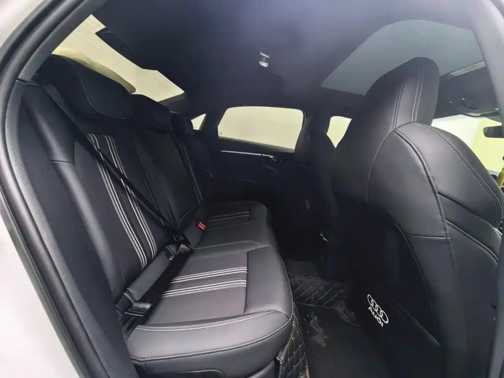Audi A3 — миниатюра 10