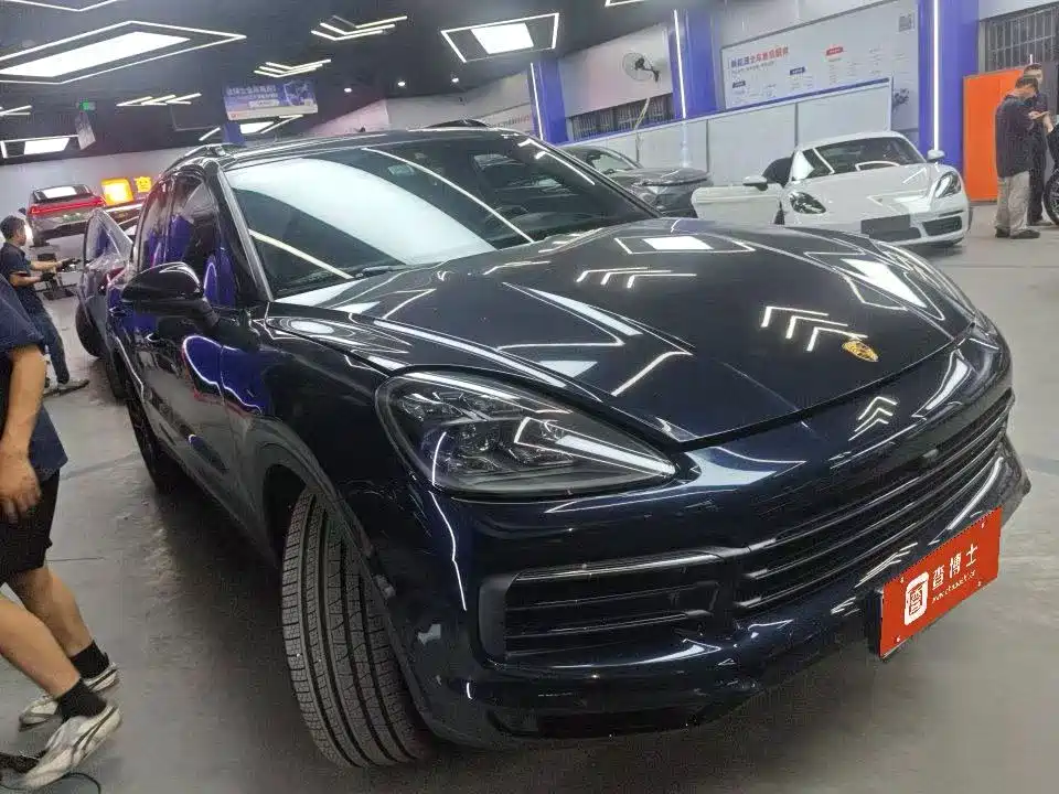 Porsche Cayenne — миниатюра 2