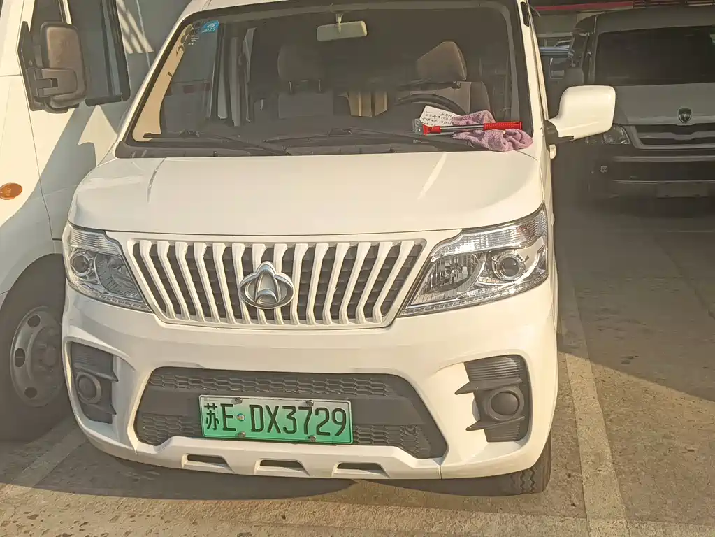 CHANGAN CHANGAN RUIXING EM60